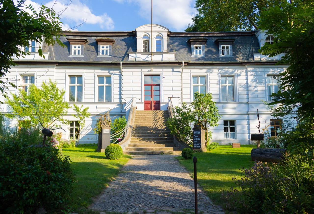 Hotel Gut Boltenhof Fürstenberg-Havel Exterior foto